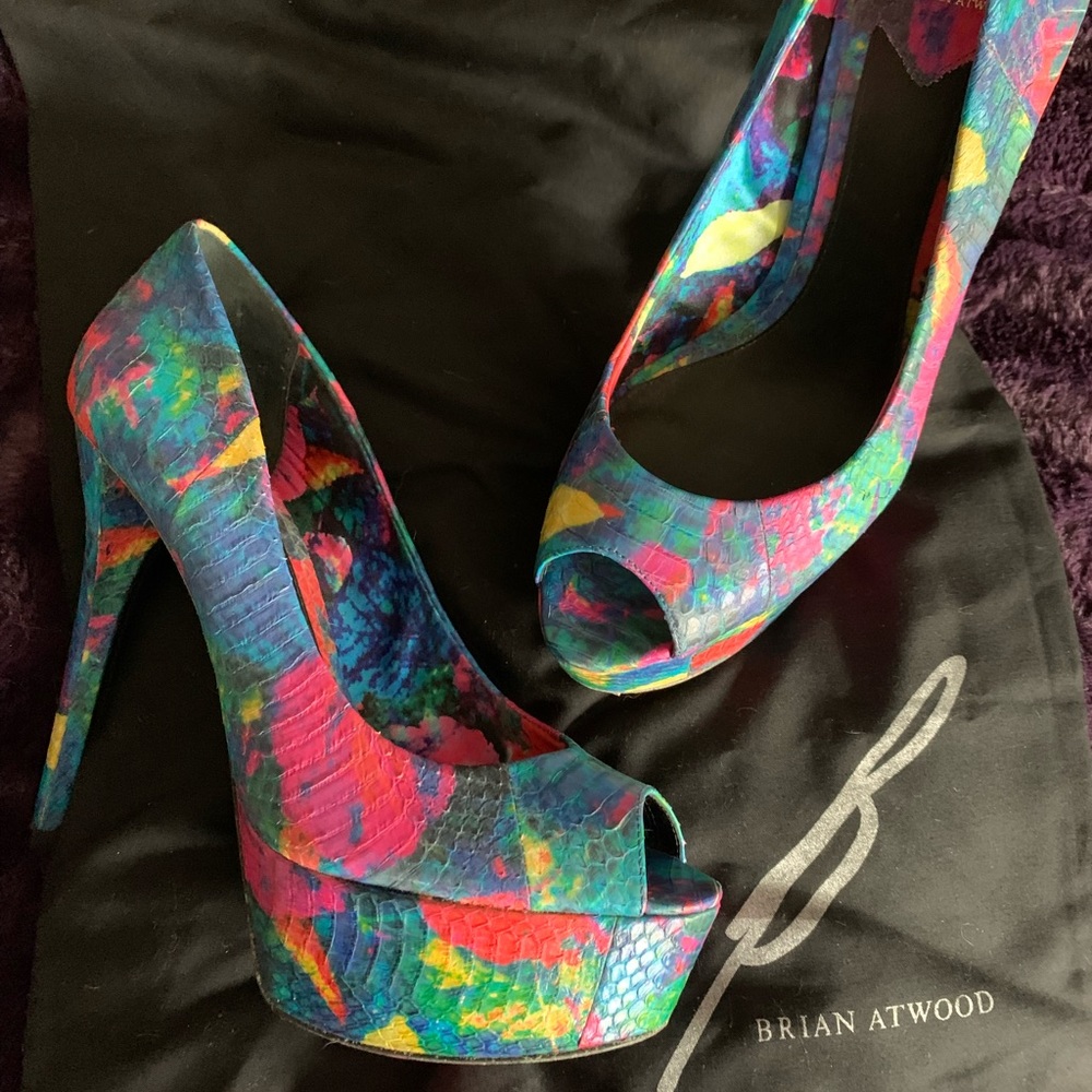Brian Atwood Bambola Snake Platform Peeptoes 40 9 EUC w/ Dustbag